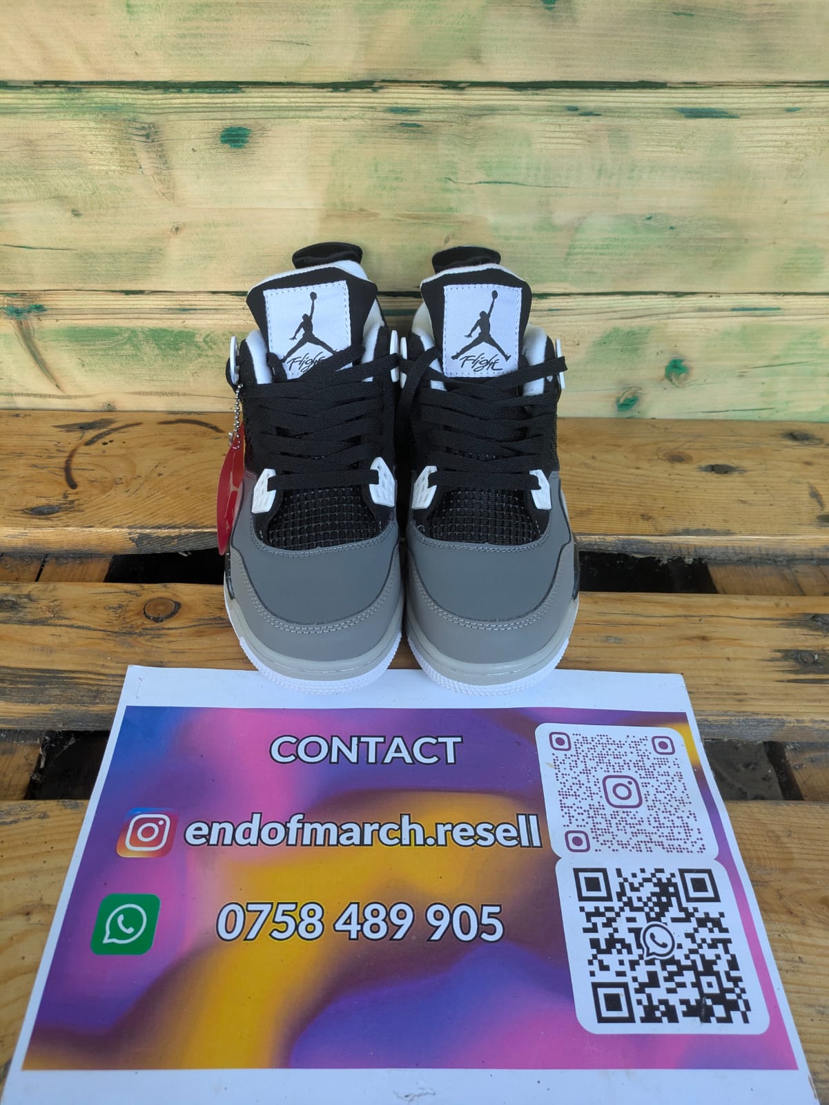 Jordan 4 Negru