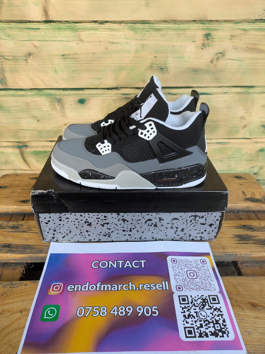 Jordan 4 Negru